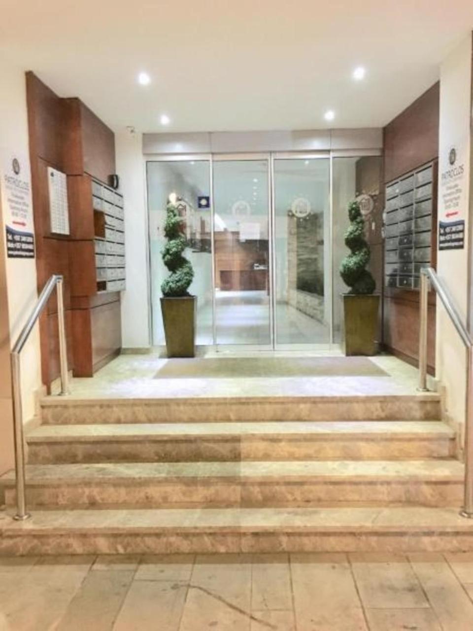 Ithaki Phinikoudes Apartment No. 102 Larnaka Exterior foto